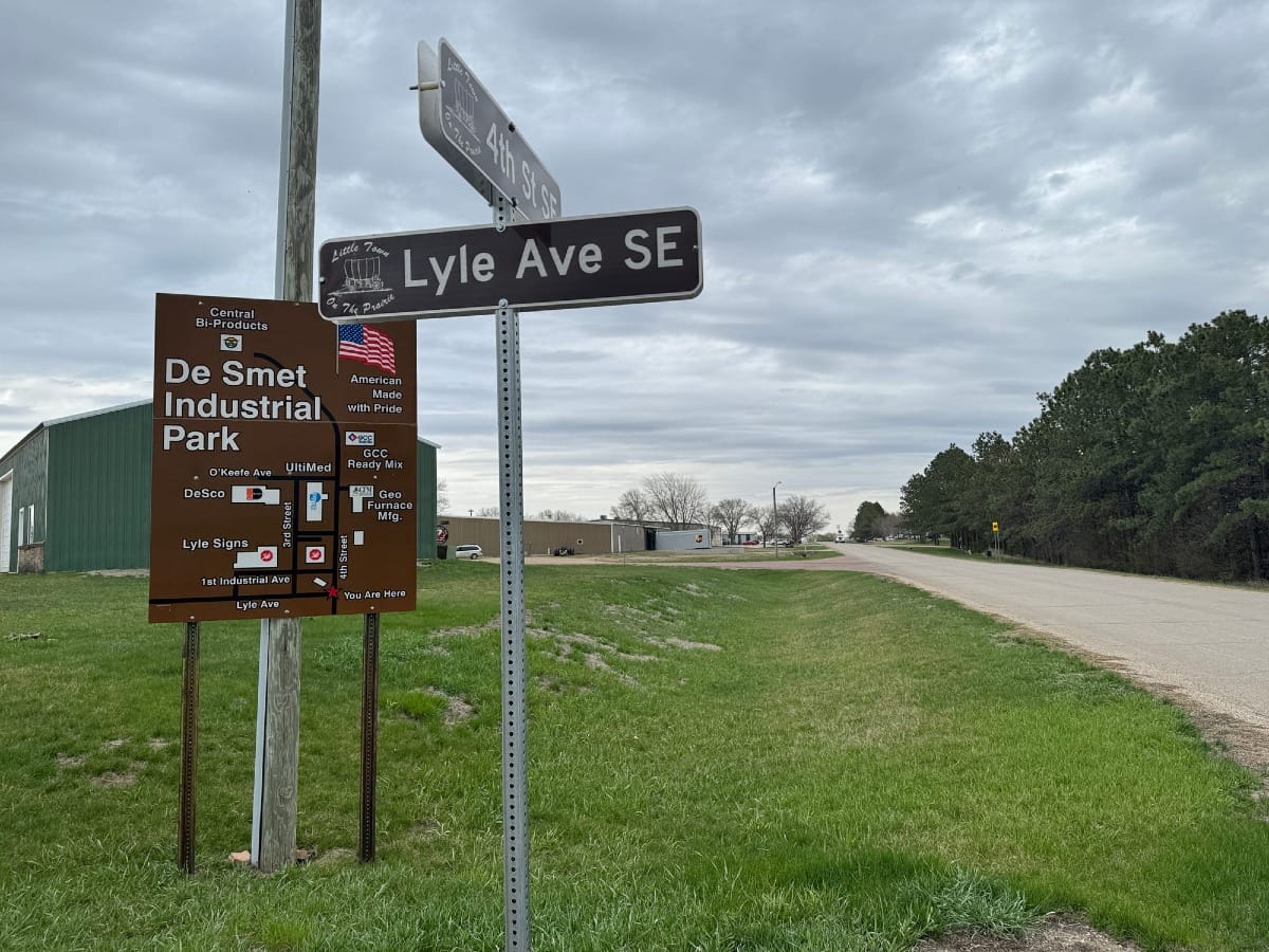 A sign welcoming visitors to the De Smet Industrial Park in De Smet, South Dakota.