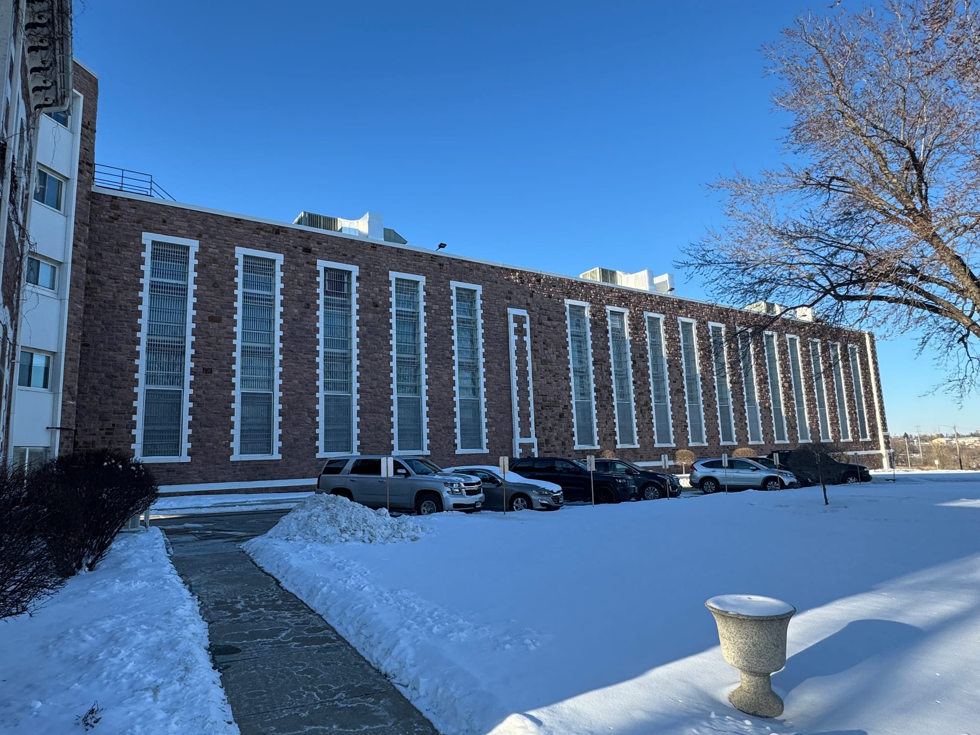 The exterior of the South Dakota State Penitentiary in Sioux Falls